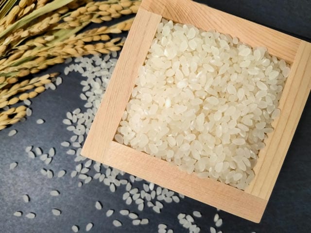 お米を捨てるとバチが当たる？食べられない米の処分方法やお清め